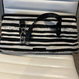 Unique BcbgMaxAxria bag​